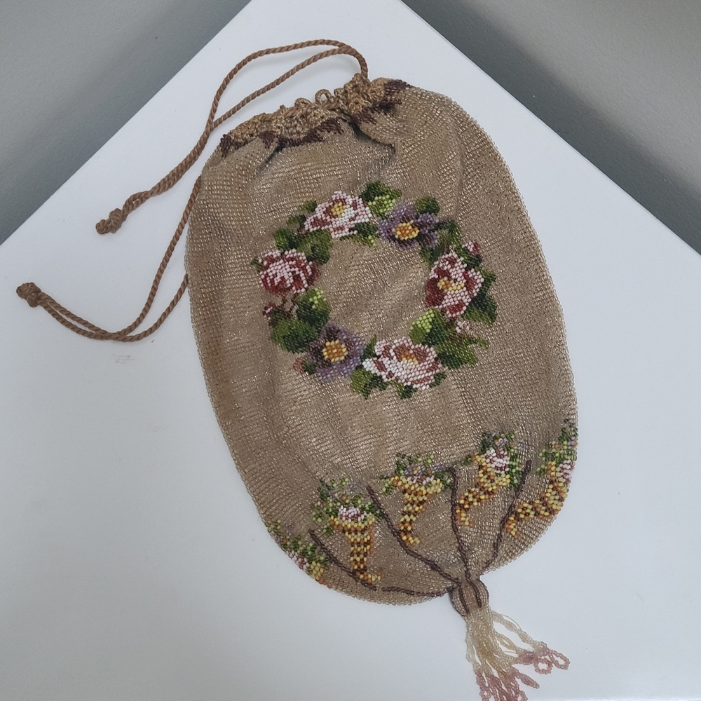 Antique beaded flapper drawstring purse